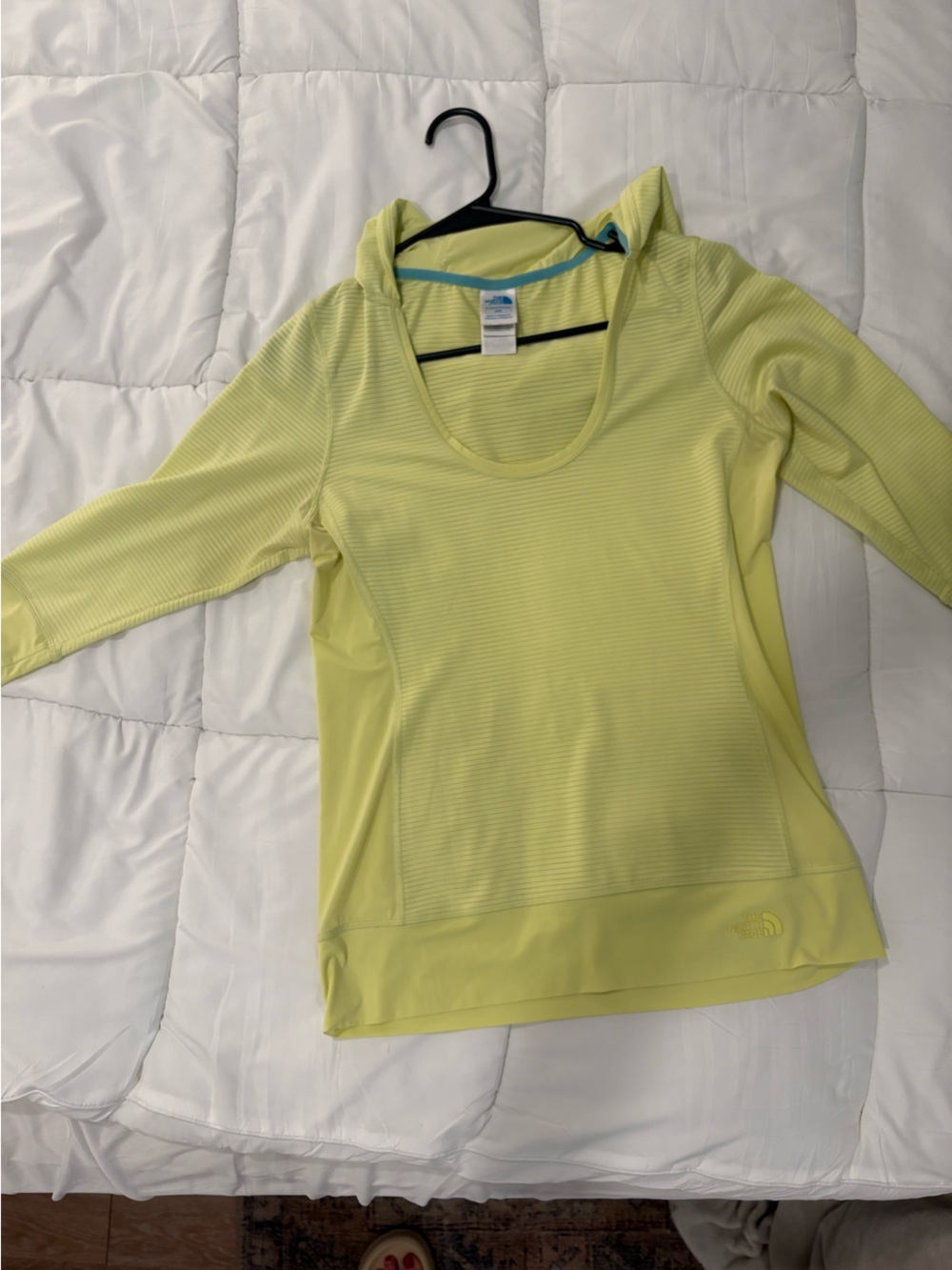 The North Face Women’s Lightweight Hooded Performance Top Yellow | Medium